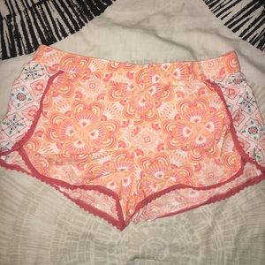 NWOT Pattern Roxy Beachy Loose Shorts